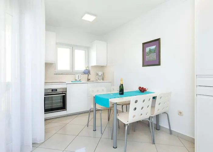 Appartement Lavendel - P. Dorcica *